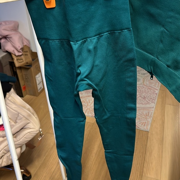 SETActive green workout set size XS - Picture 6 of 6